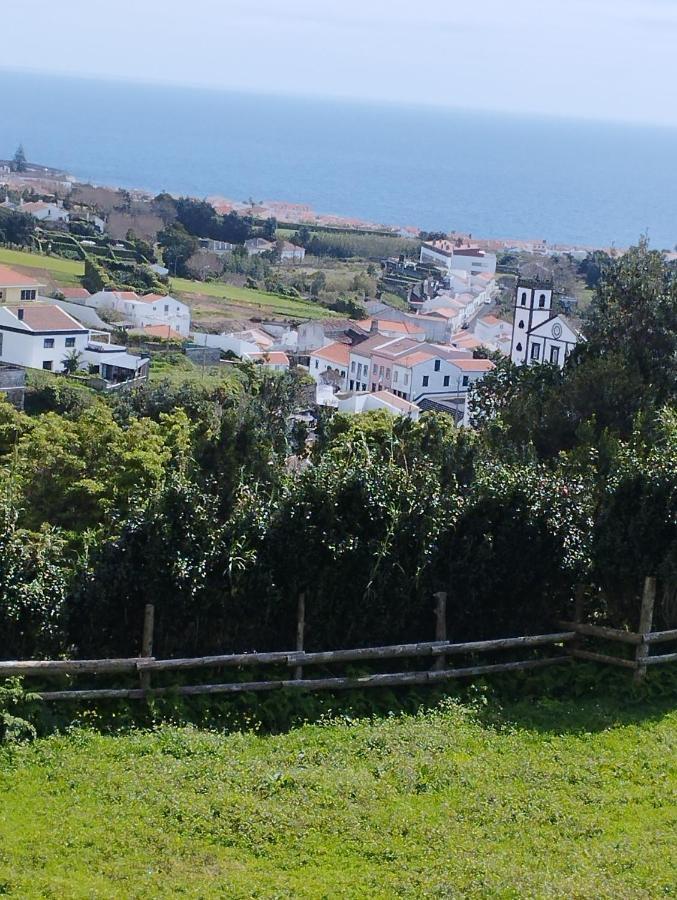 Um Da Casa Do Monte