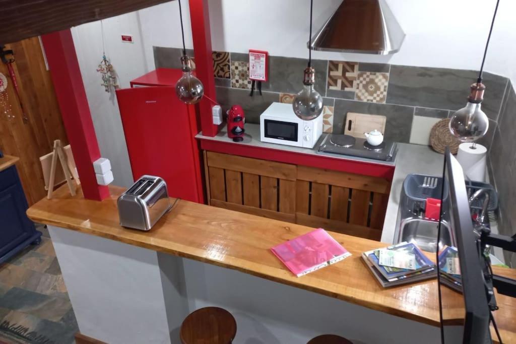Um Da Casa Do Monte Apartment
