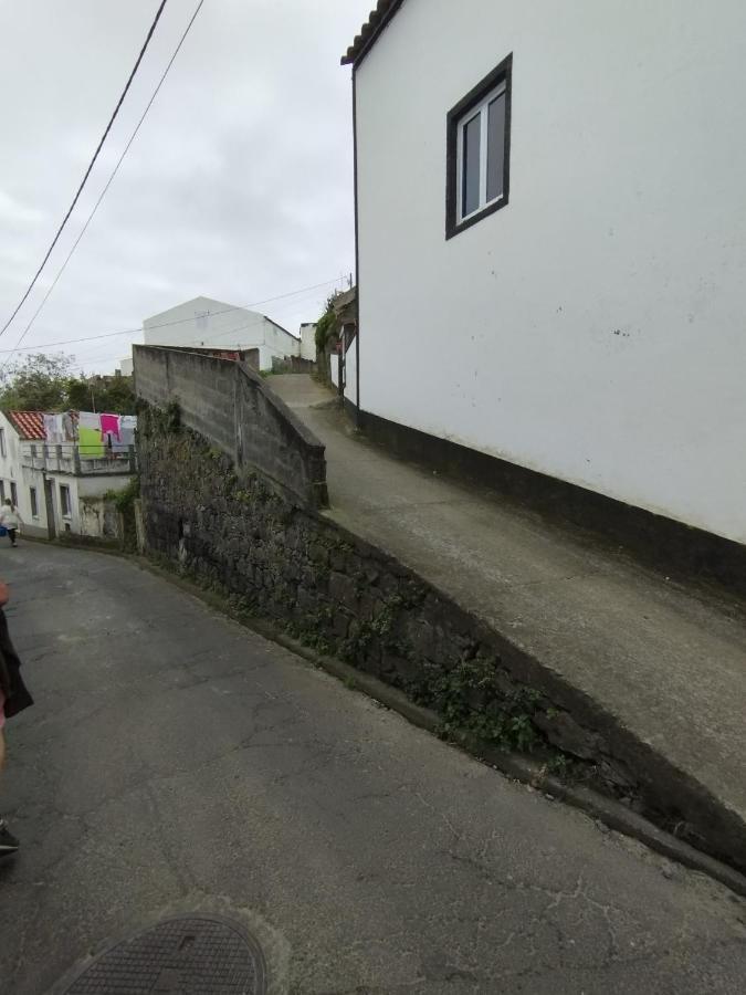 Um Da Casa Do Monte